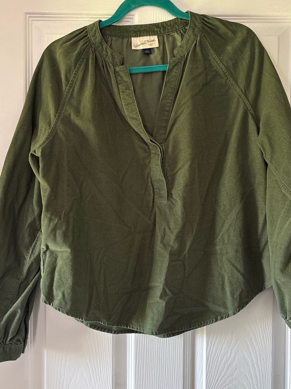 Universal Thread Olive Green Long Sleeve Split Neck Tunic